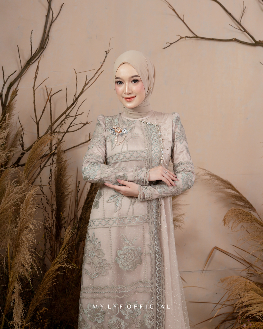 FEED 00 - COVER - SERENITY SERIES - ELENA DRESS - LACE PEONY