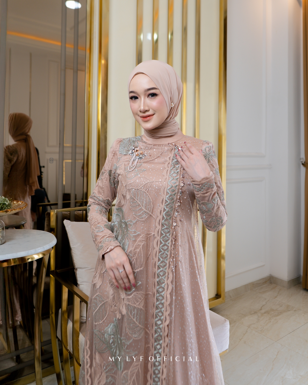 FEED 00 - COVER - SERENITY SERIES - NADA DRESS - LACE PEONY